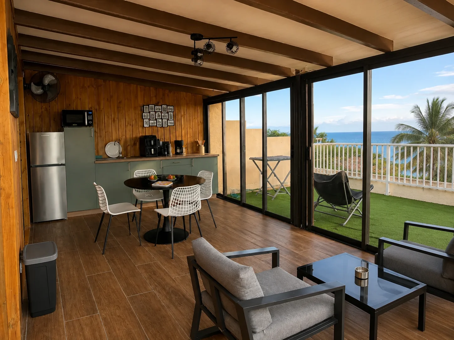 Appartement Hibiscus à Bouillante avec salon, terrasse et vue mer en Guadeloupe